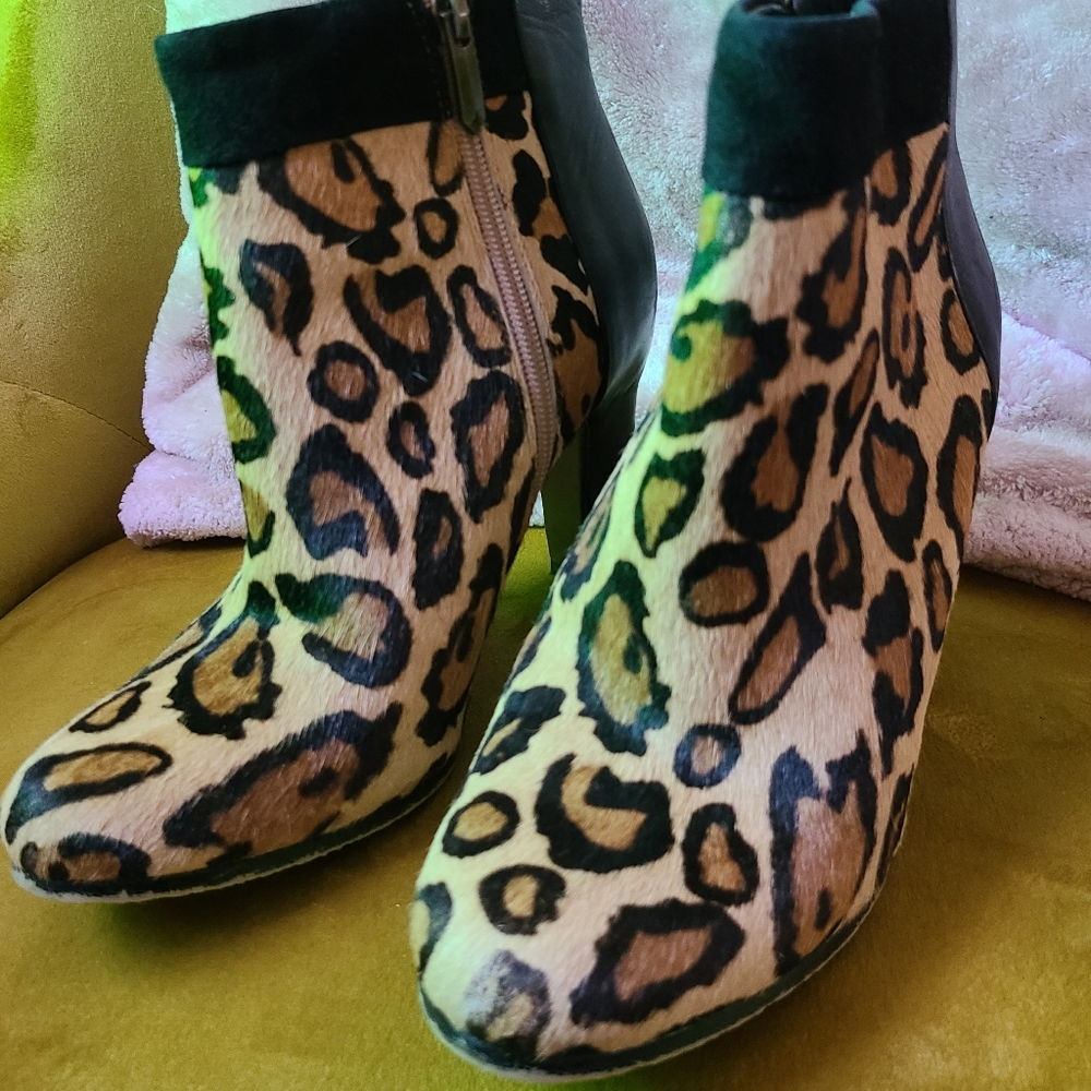 Sam Edelman Leopard booties - Picture 6 of 6